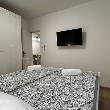 Pajtas * 鲍洛通费尼韦什